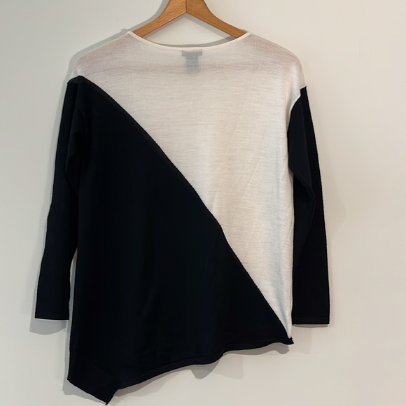 ANN TAYLOR Asymmetrical Wool Crew Sweater Lightweight Black Ivory Women’s Small - Picture 6 of 6
